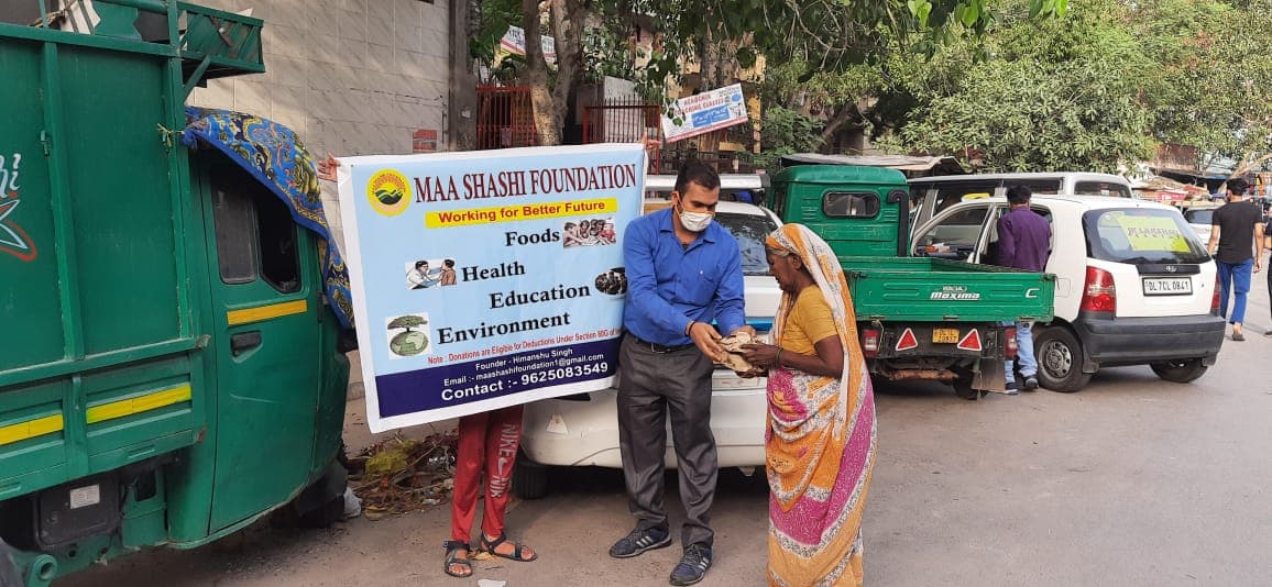 Maa Shashi Foundation volunteers and community members working together in Delhi NCR